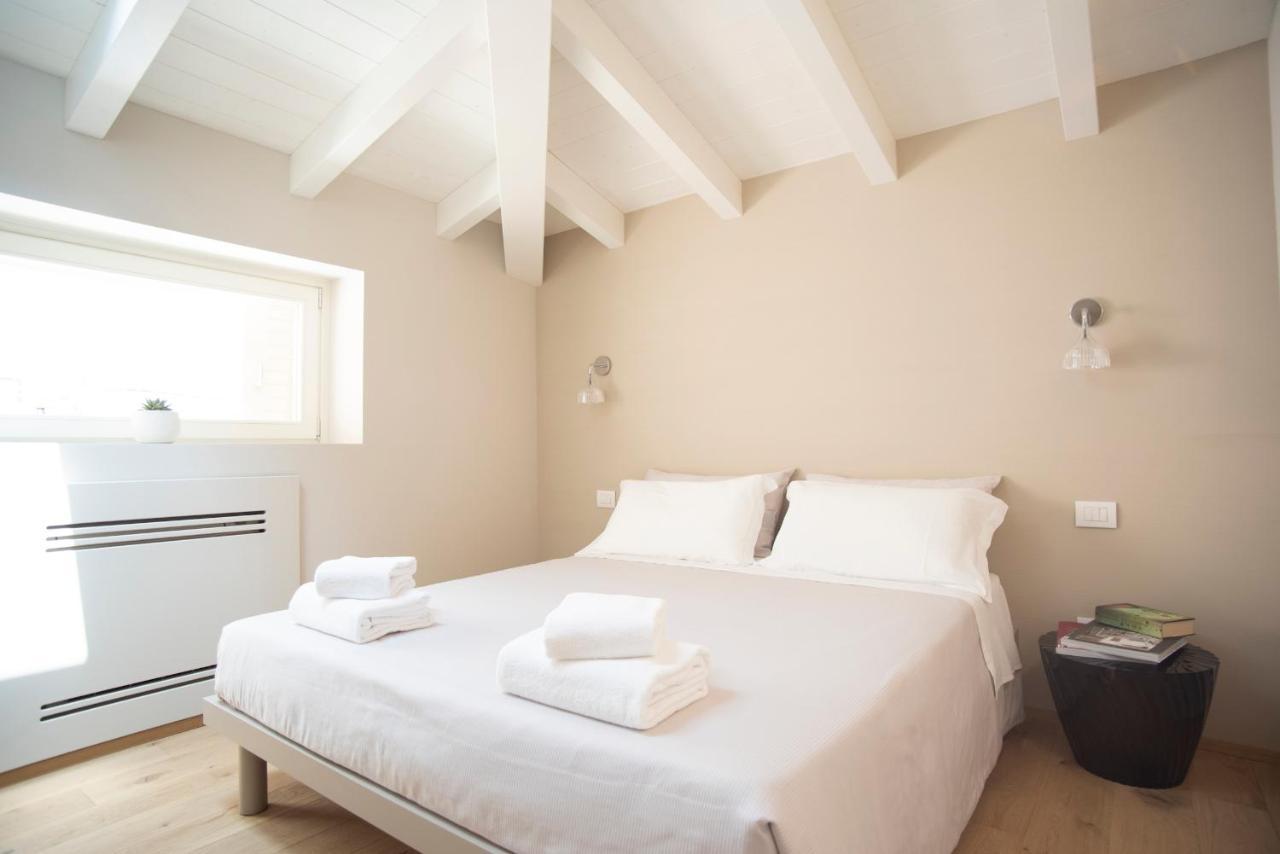 Time To Be - Luxury Apartments Centro Storico Peschiera del Garda Exterior foto