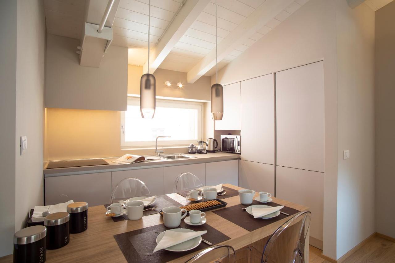 Time To Be - Luxury Apartments Centro Storico Peschiera del Garda Exterior foto
