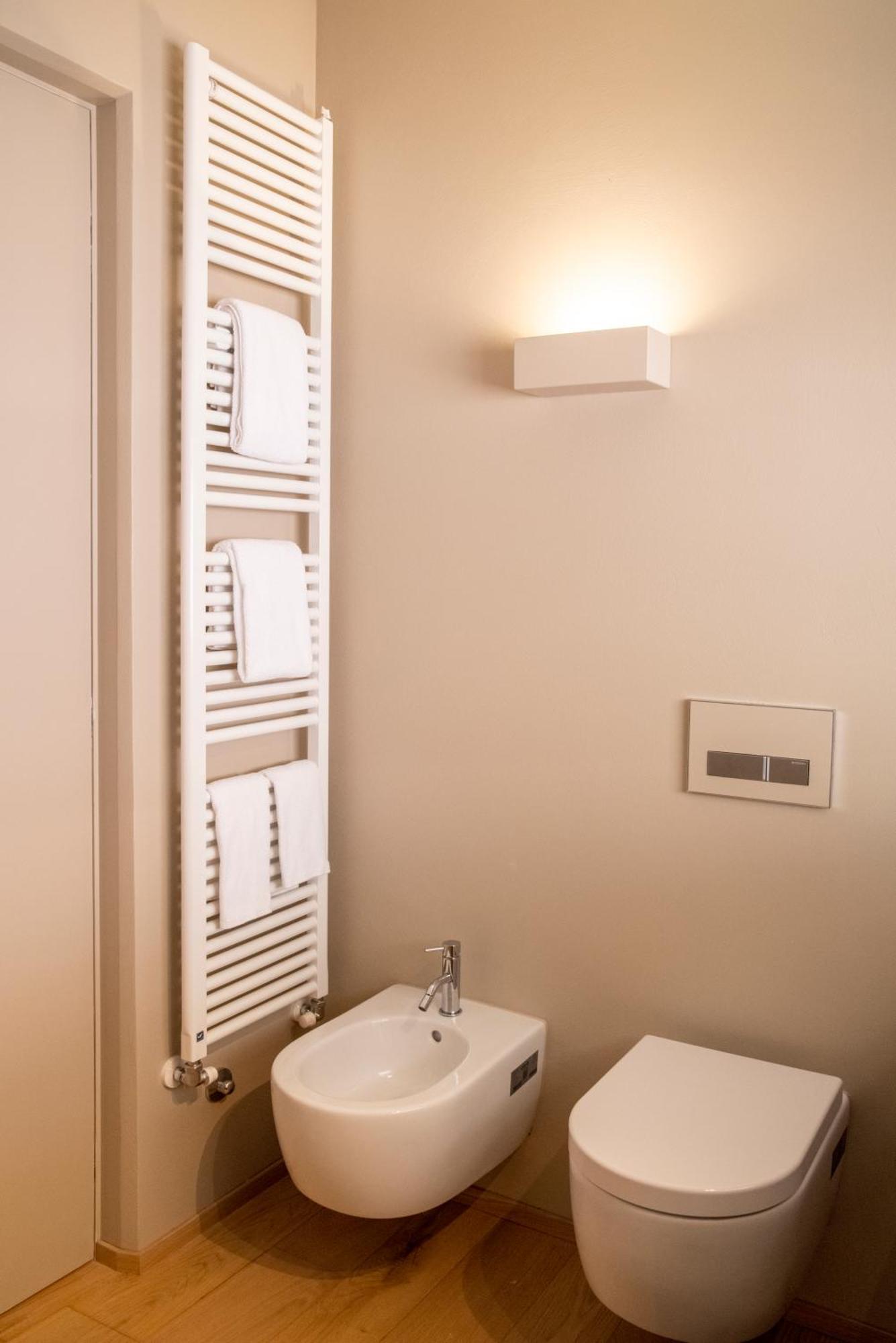 Time To Be - Luxury Apartments Centro Storico Peschiera del Garda Exterior foto